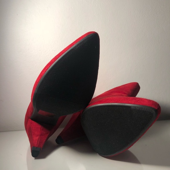 RED ANKLE BOOTIES - Picture 4 of 4